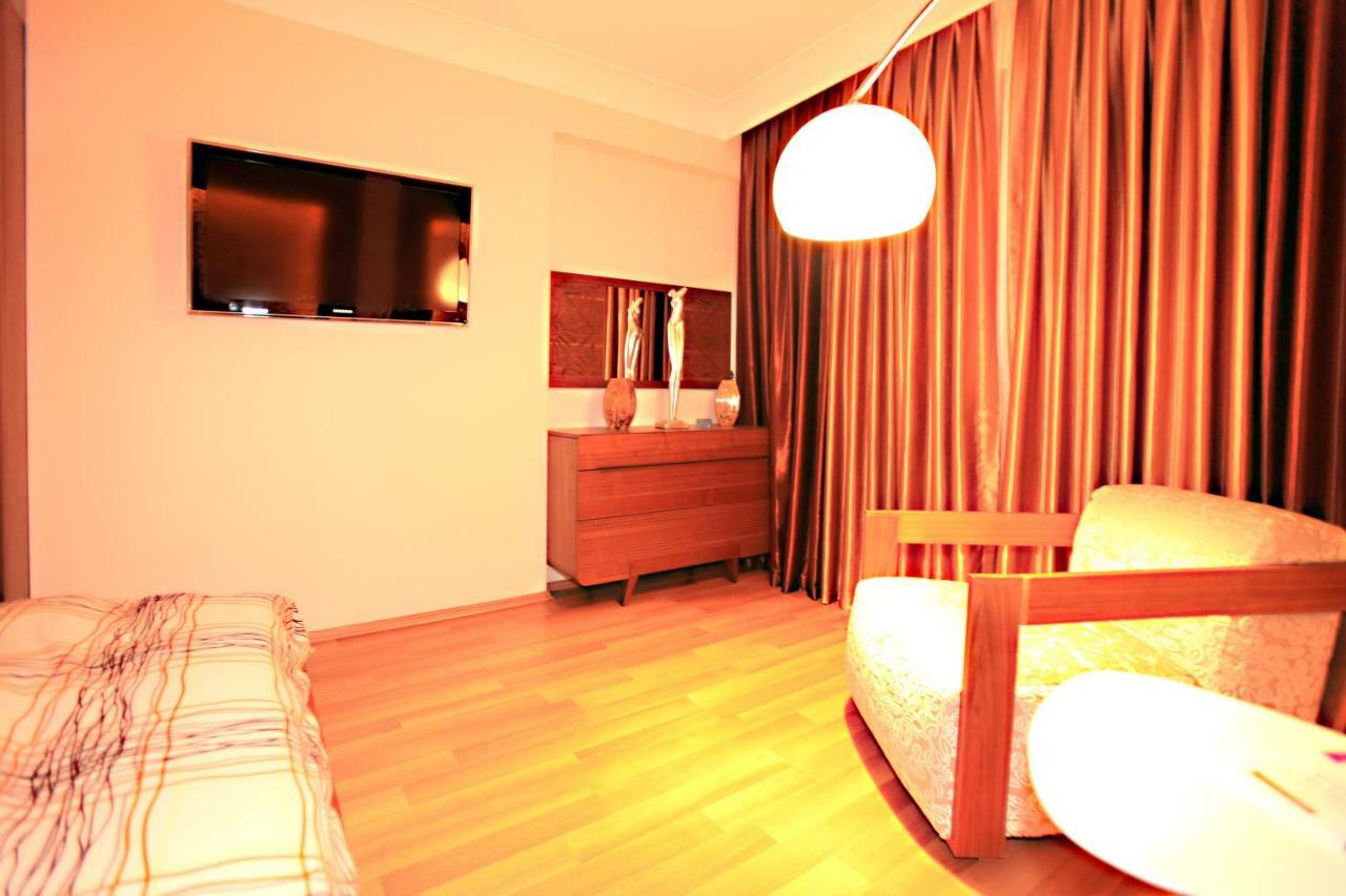 Paradise Town Villa Premium เบเลก ภายนอก รูปภาพ