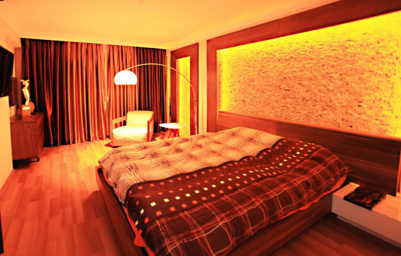 Paradise Town Villa Premium เบเลก ภายนอก รูปภาพ